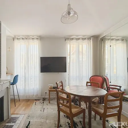Unique One-bedroom Near The Arc De Triomphe *