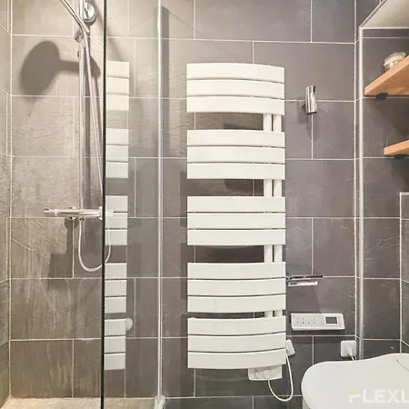 Unique One-bedroom Near The Arc De Triomphe